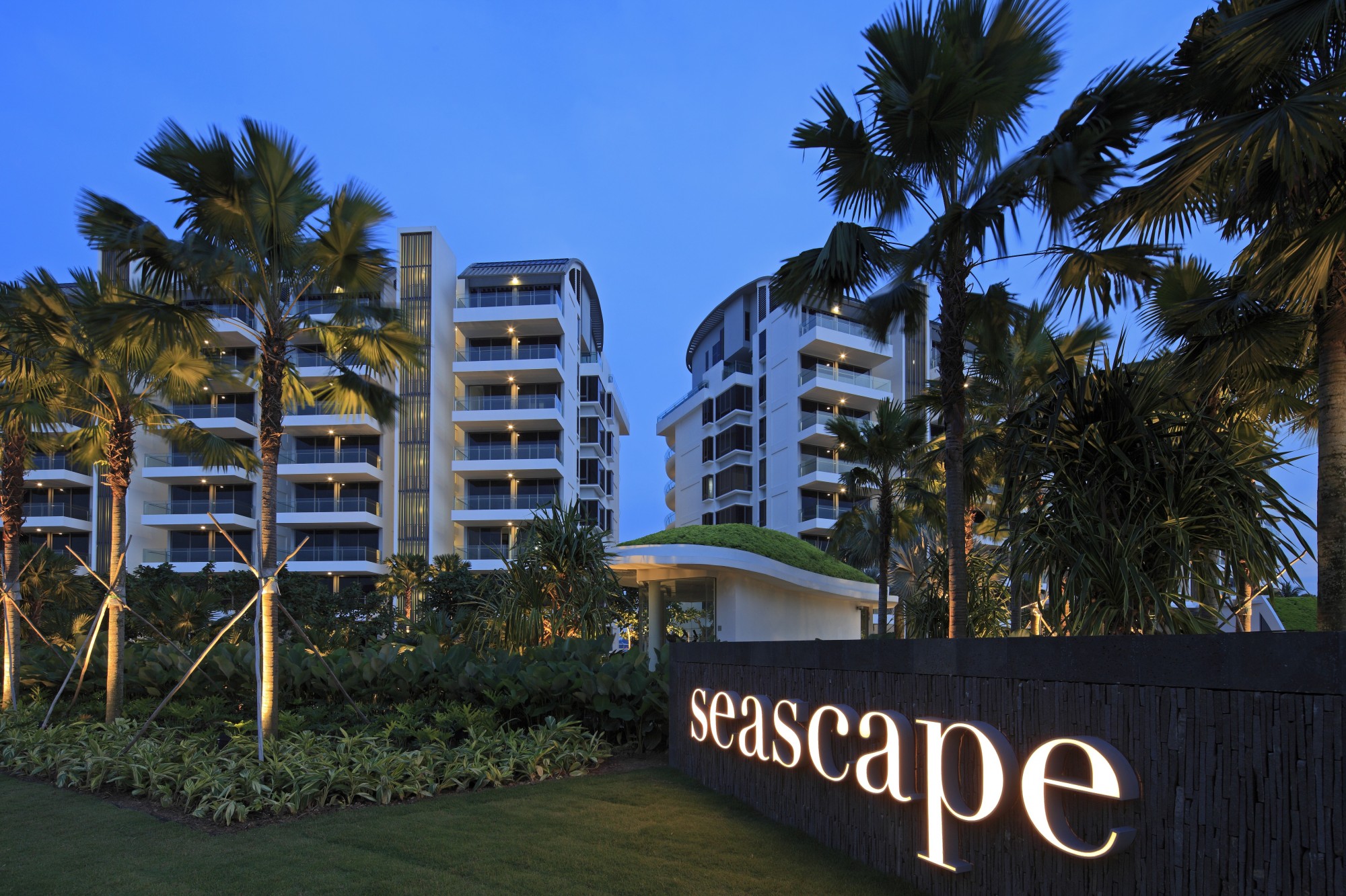 Seascape image 1 of 8