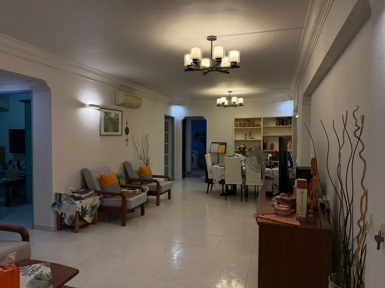 657 Jln Tenaga image 1 of 9