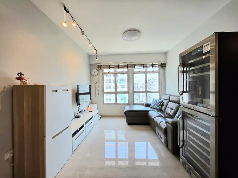 415A Fernvale Link image 1 of 10