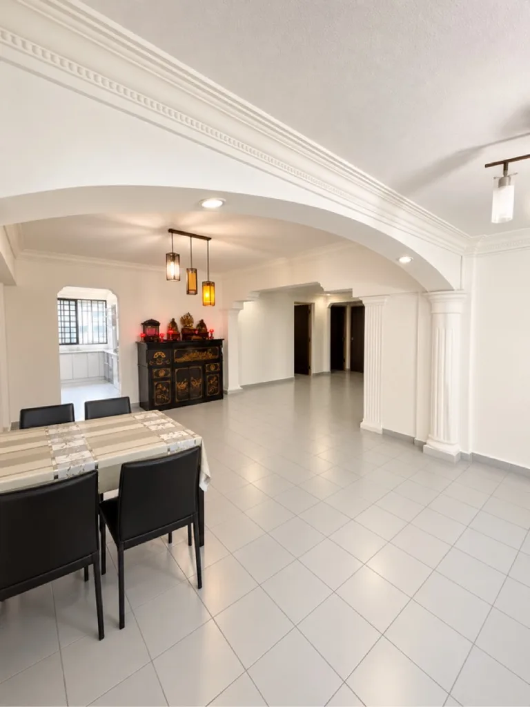 524 Serangoon Nth Ave 4 image 1 of 7