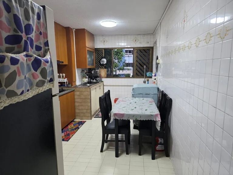 242 Bt Batok East Ave 5 image 1 of 10