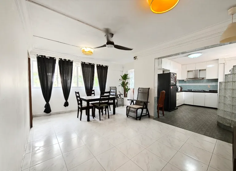 641 Yishun St 61 image 1 of 10
