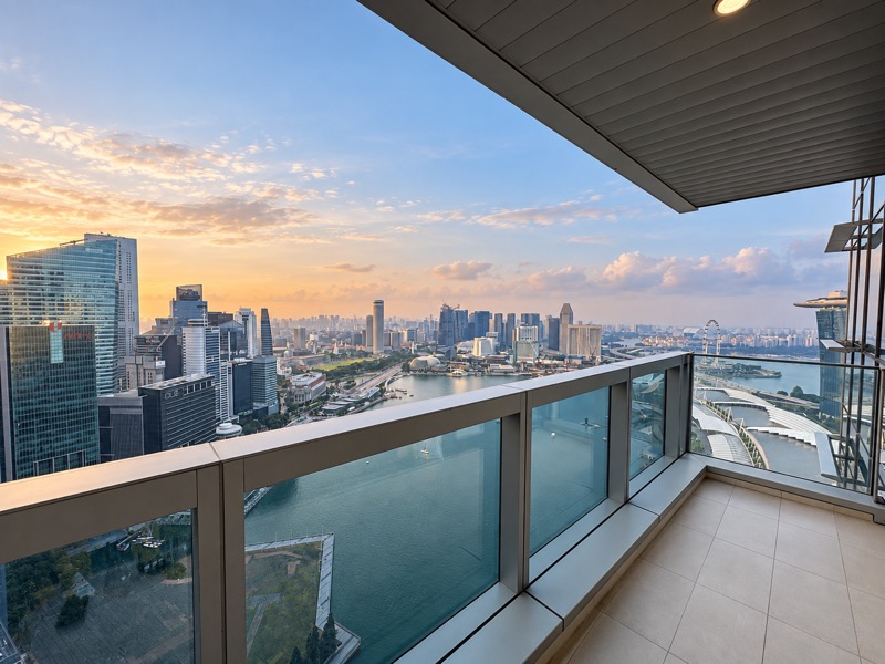 Marina Bay Residences image 1 of 10