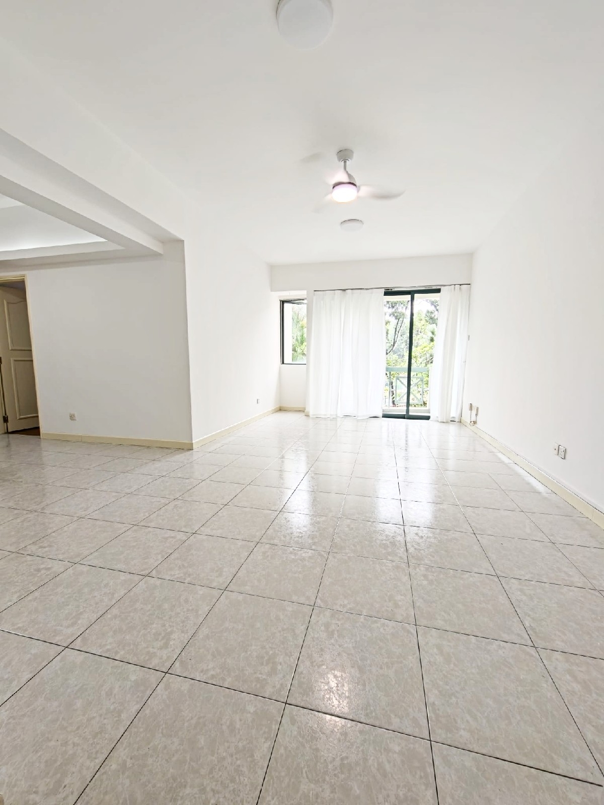 West Bay Condo image 1 of 10