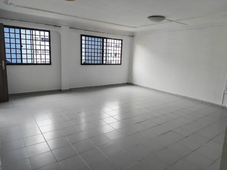 425 Yishun Ave 11 image 1 of 6