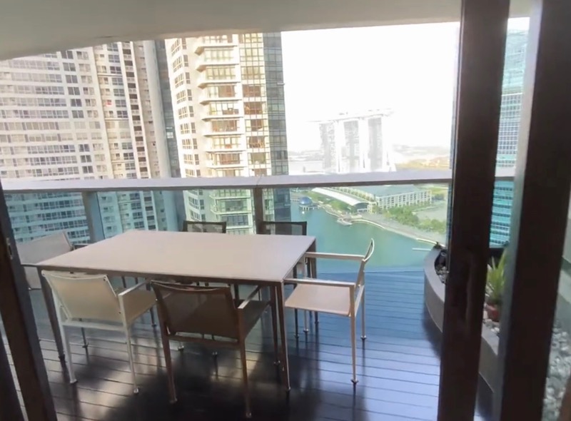 Marina Bay Suites photo 3