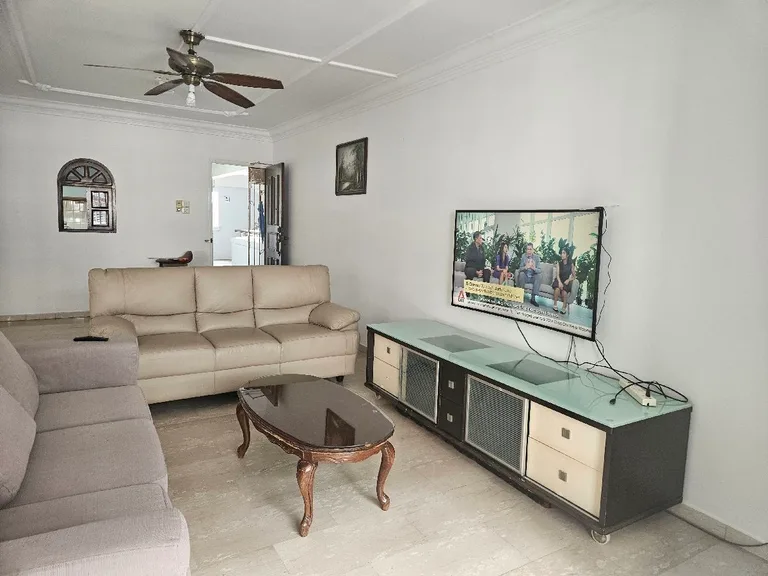 938 Tampines Ave 5 image 1 of 4