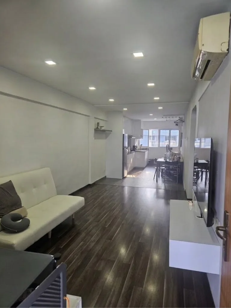 84 Bedok Nth St 4 image 1 of 5