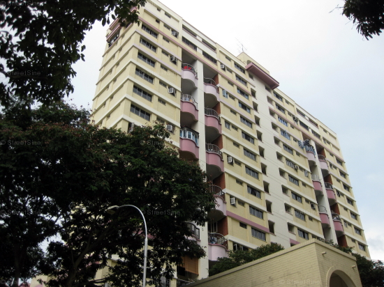 Blk 430 Hougang Avenue 6 (Hougang), HDB Executive - For Rent photo 2