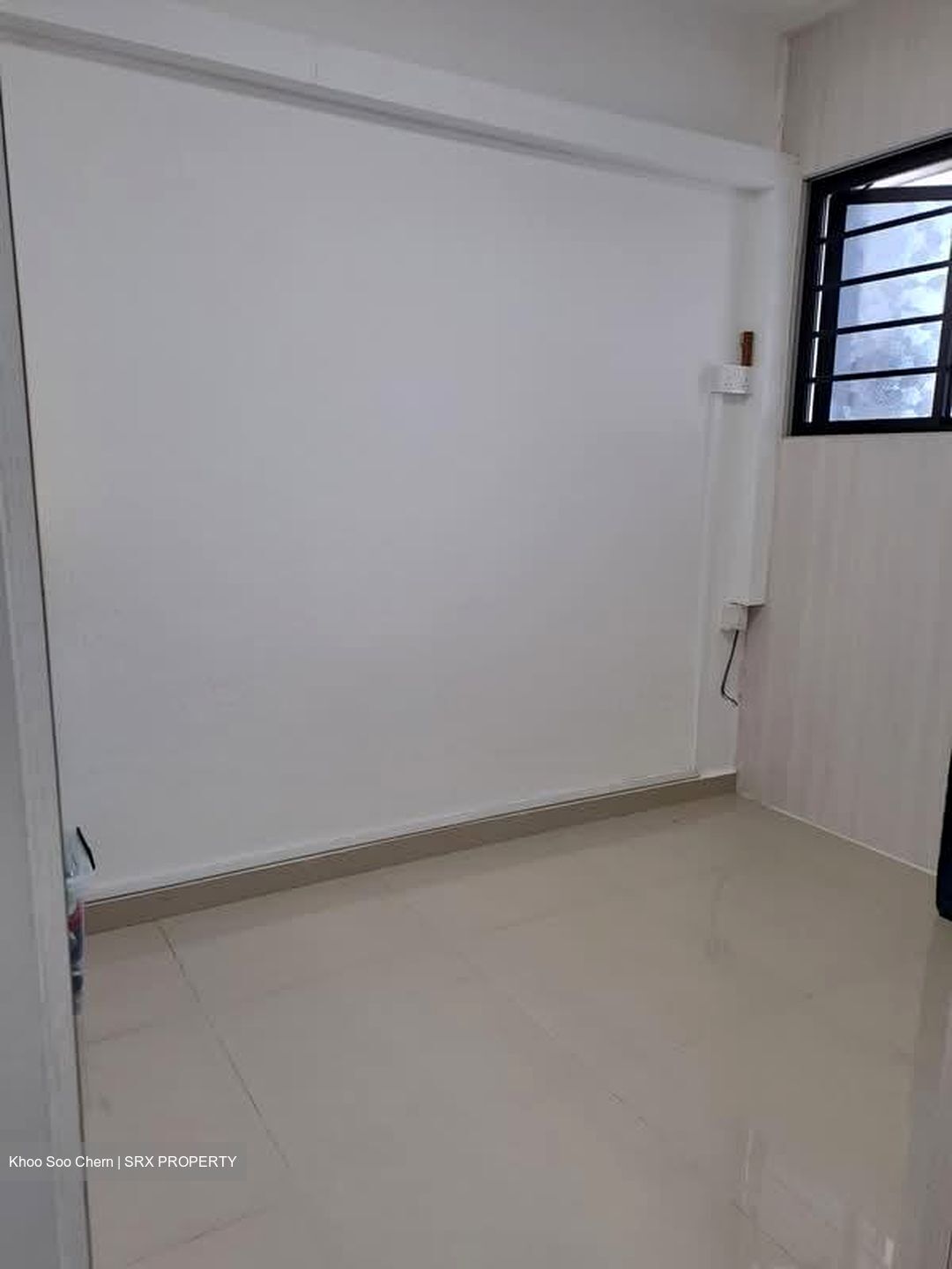 Tampines Street 42 (Tampines), HDB Executive - For Rent photo 5