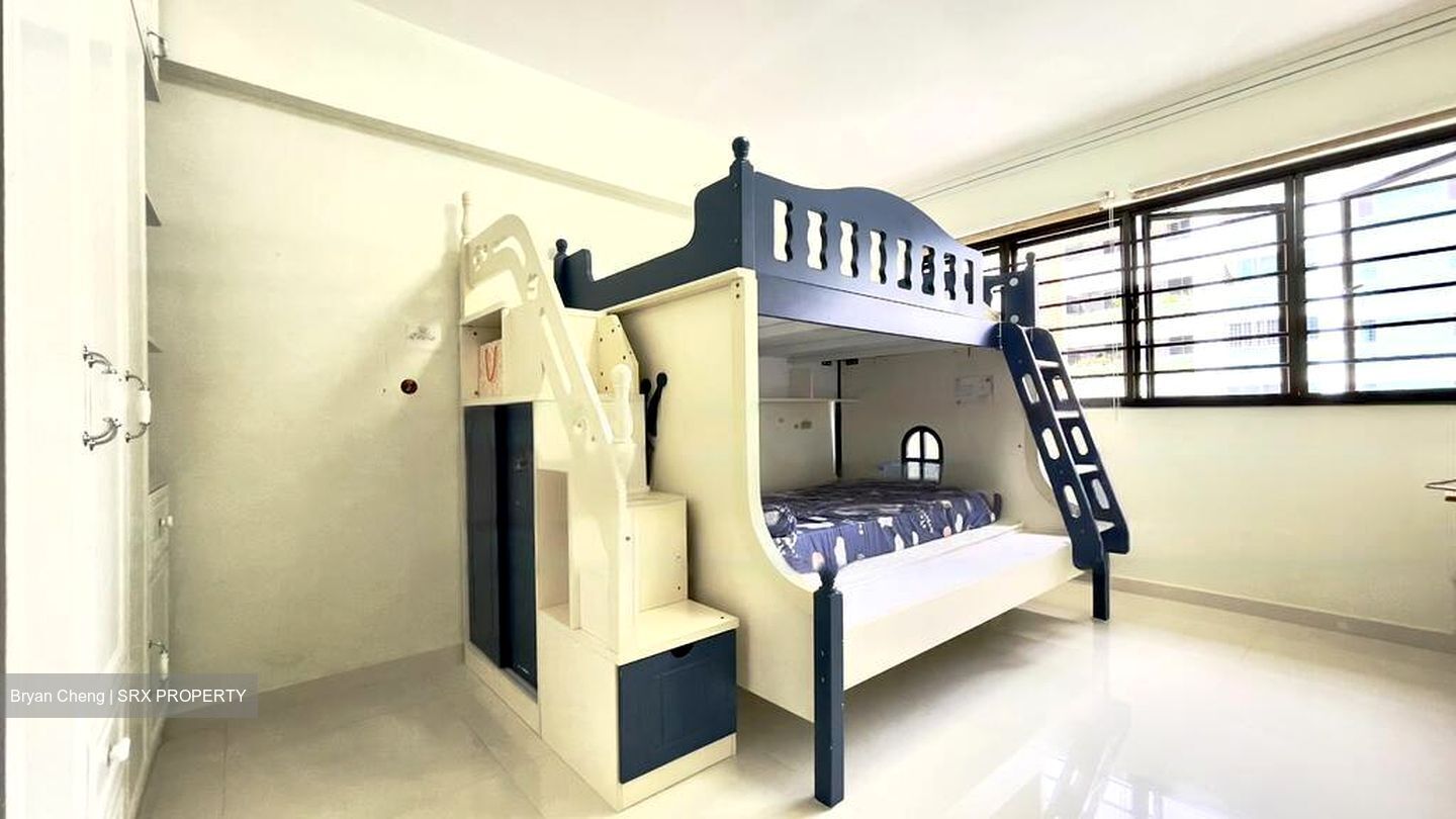 Blk 209 Yishun Palm Spring (Yishun), HDB 5 Rooms - For Rent photo 3