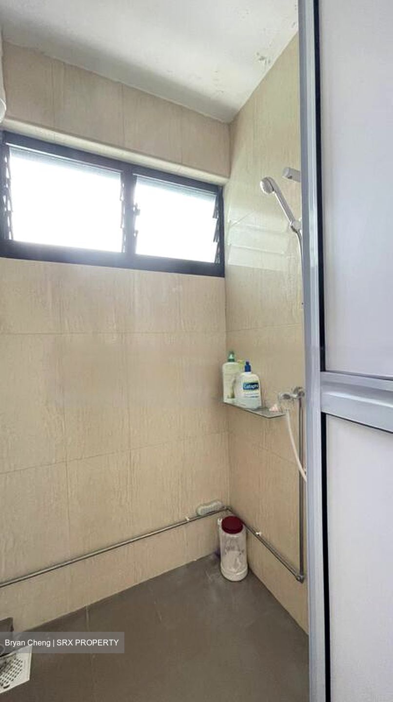 Blk 209 Yishun Palm Spring (Yishun), HDB 5 Rooms - For Rent photo 5