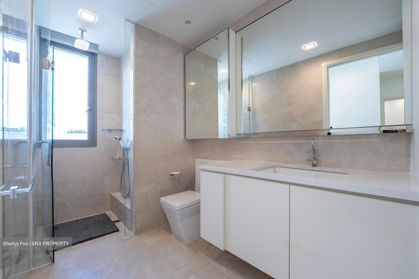 Kingsford . Hillview Peak (D23), Condominium - For Sale photo 2