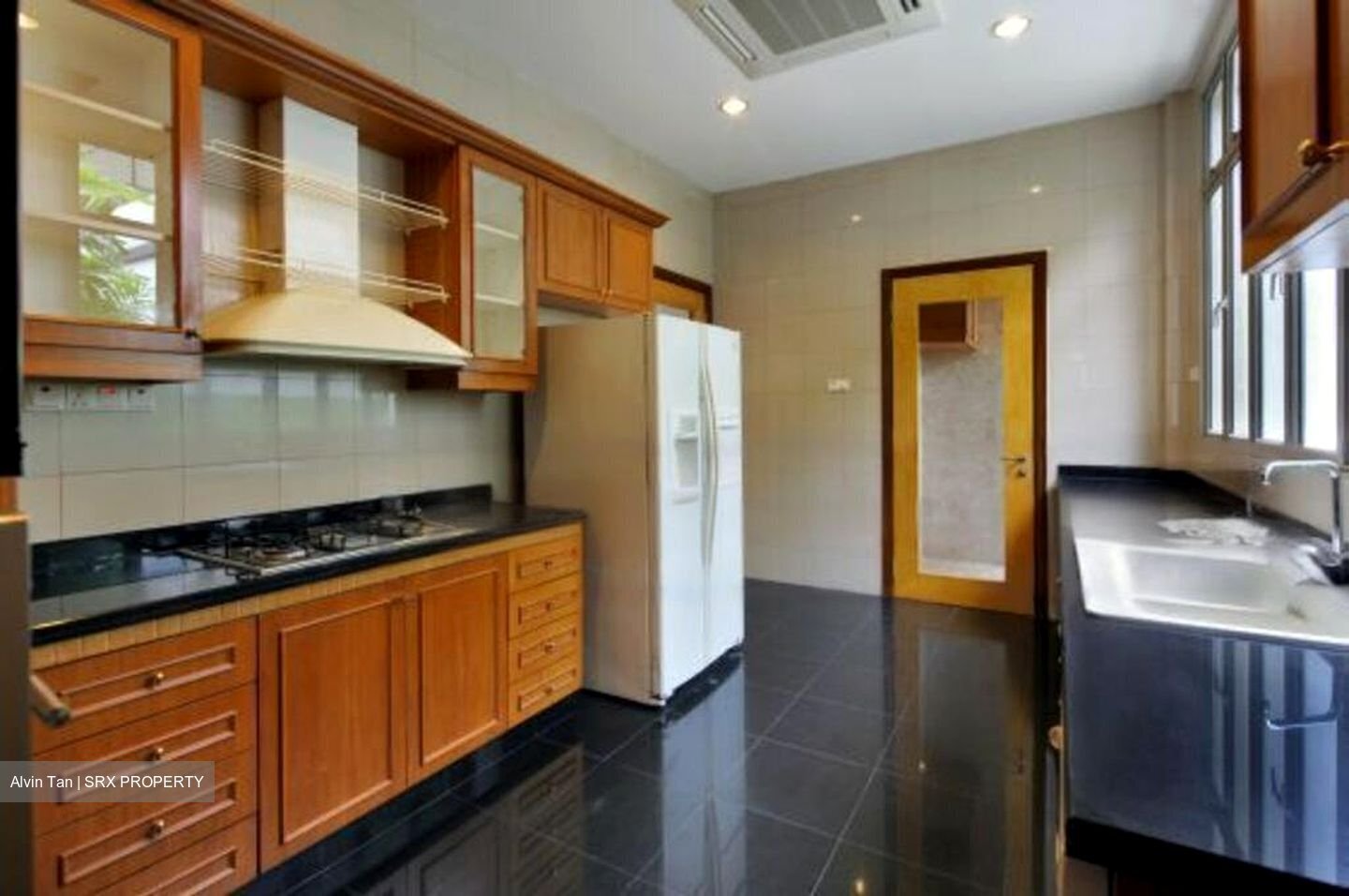 Villas Holland (D10), Detached - For Rent photo 4