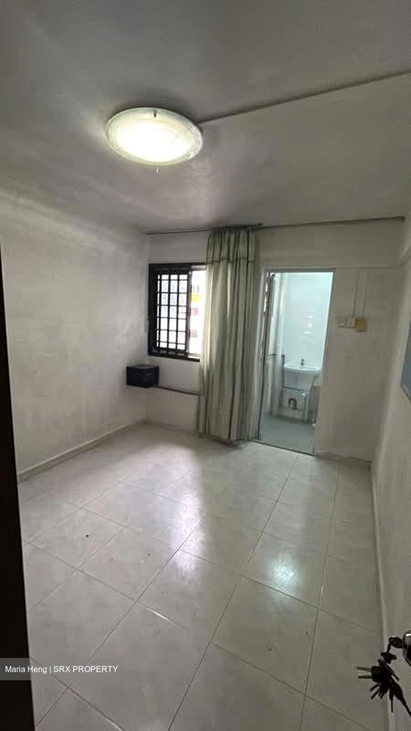 Blk 219 Yishun Gardens (Yishun), HDB 3 Rooms - For Rent photo 2