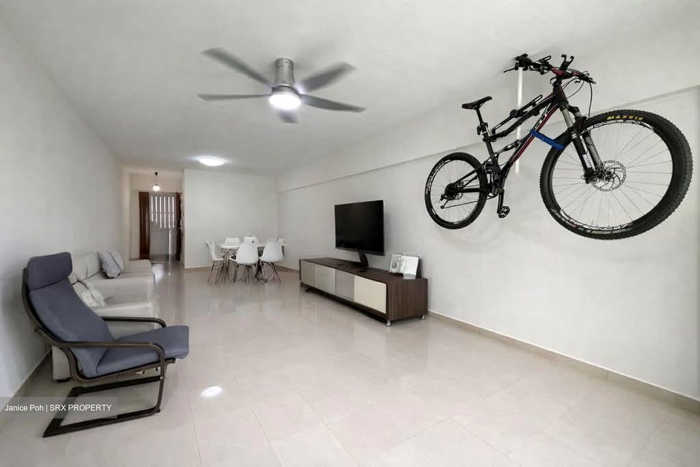 Blk 135 Edgedale Plains (Punggol), HDB 5 Rooms - For Sale photo 3