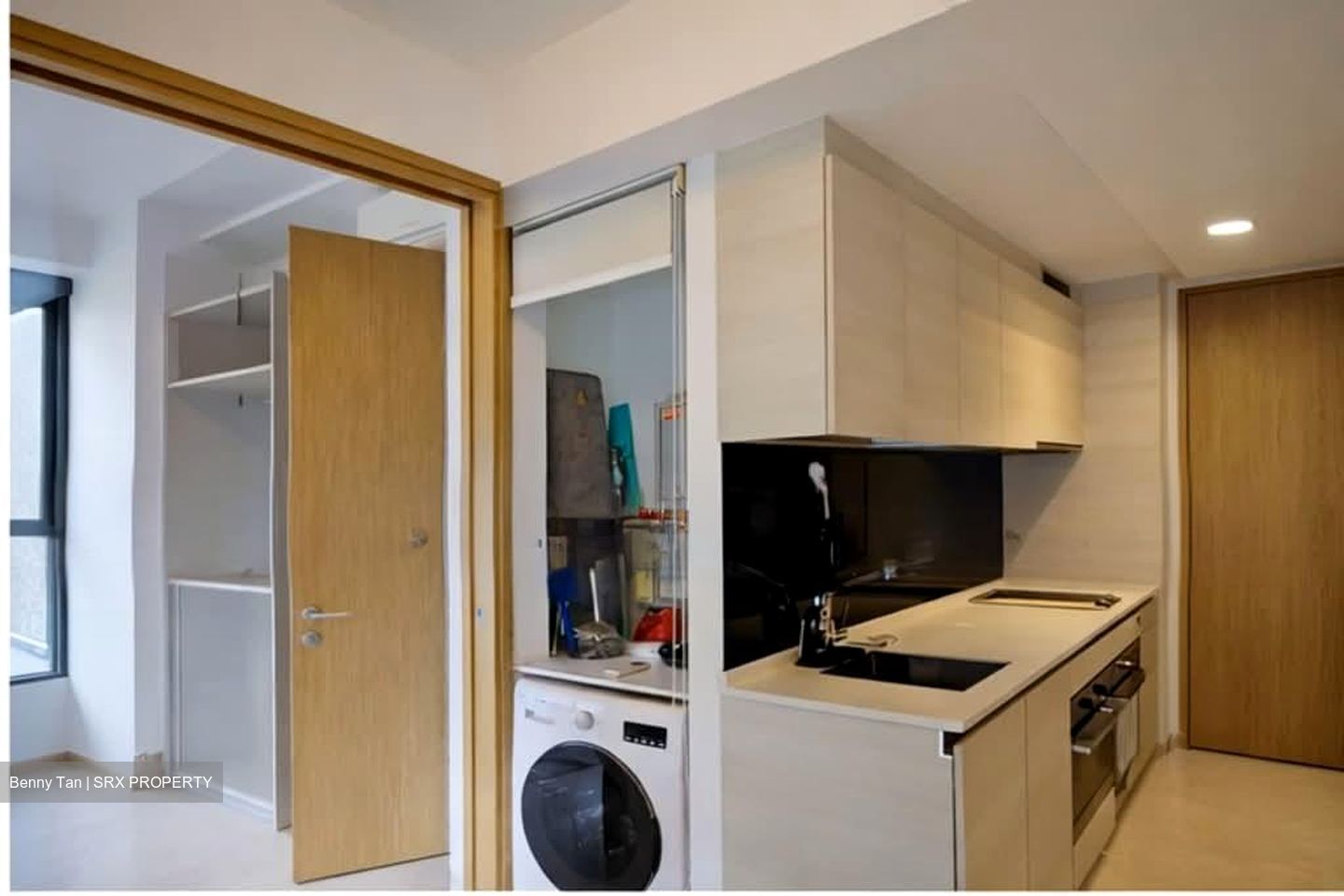 6 Derbyshire (D11), Condominium - For Sale photo 2