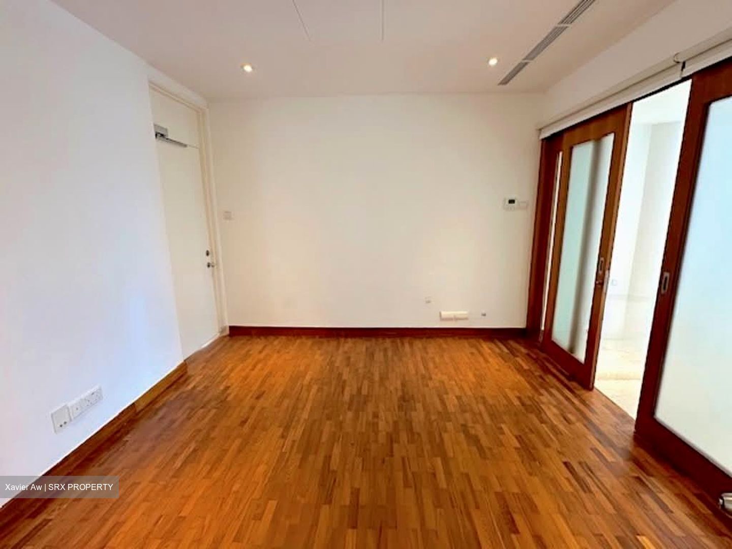 The Colonnade (D10), Condominium - For Rent photo 2