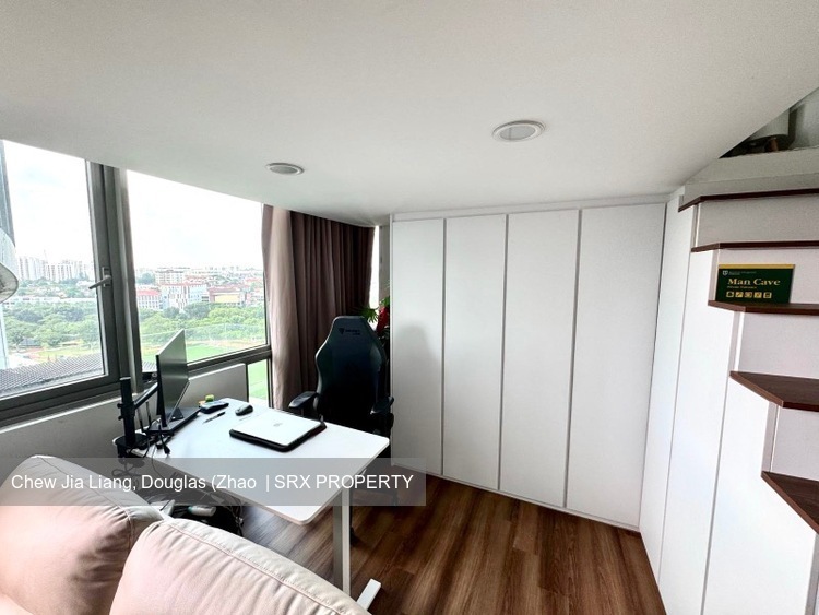 Kingsford . Hillview Peak (D23), Condominium - For Sale photo 2