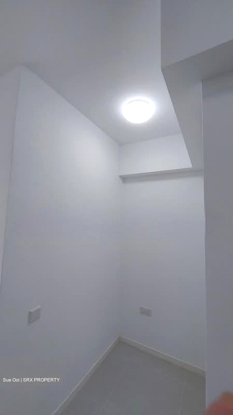 Treasure at Tampines (D18), Condominium - For Rent photo 2