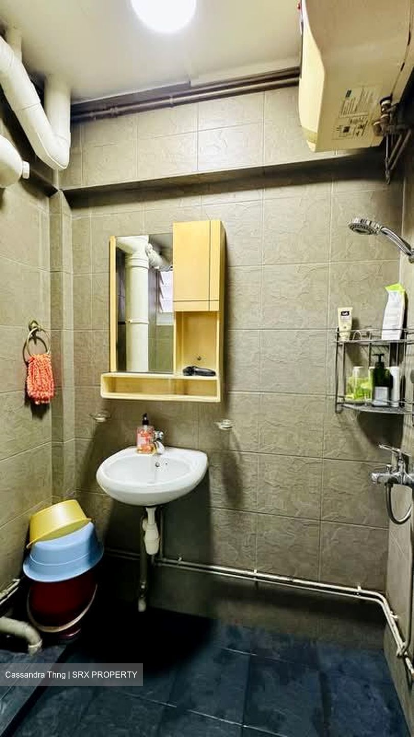 Blk 172 Bukit Batok West Avenue 8 (Bukit Batok), HDB 4 Rooms - For Sale photo 2