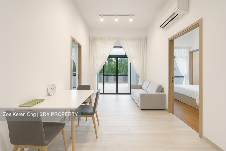 J Gateway (D22), Condominium - For Sale
