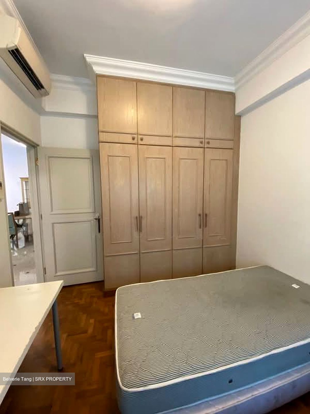 Royal Palm Mansions (D5), Condominium - For Rent photo 3