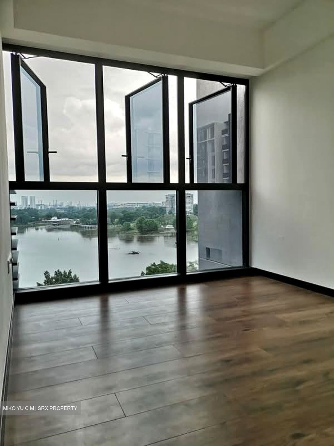 Lake Grande (D22), Condominium - For Rent photo 3