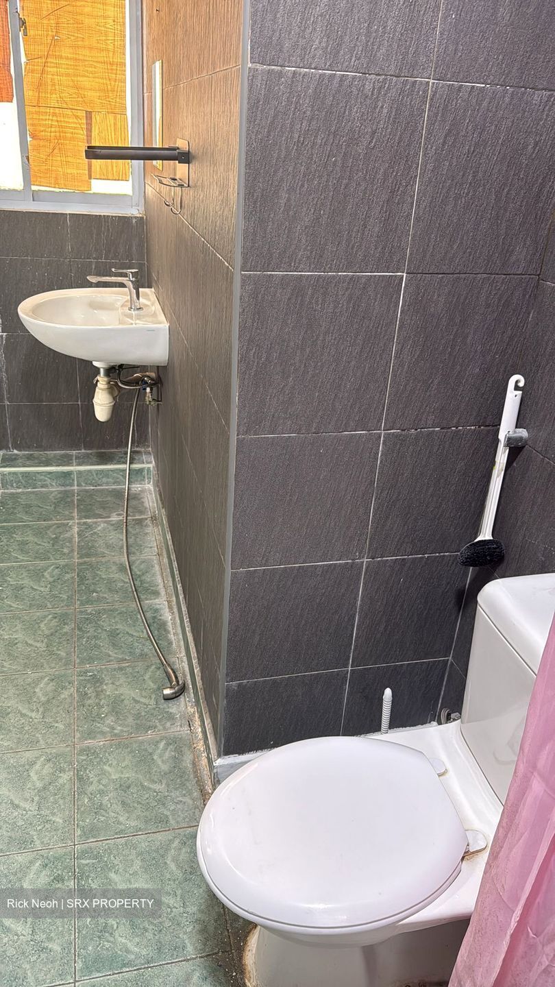Lakeside Tower (D22), Apartment - For Rent photo 4