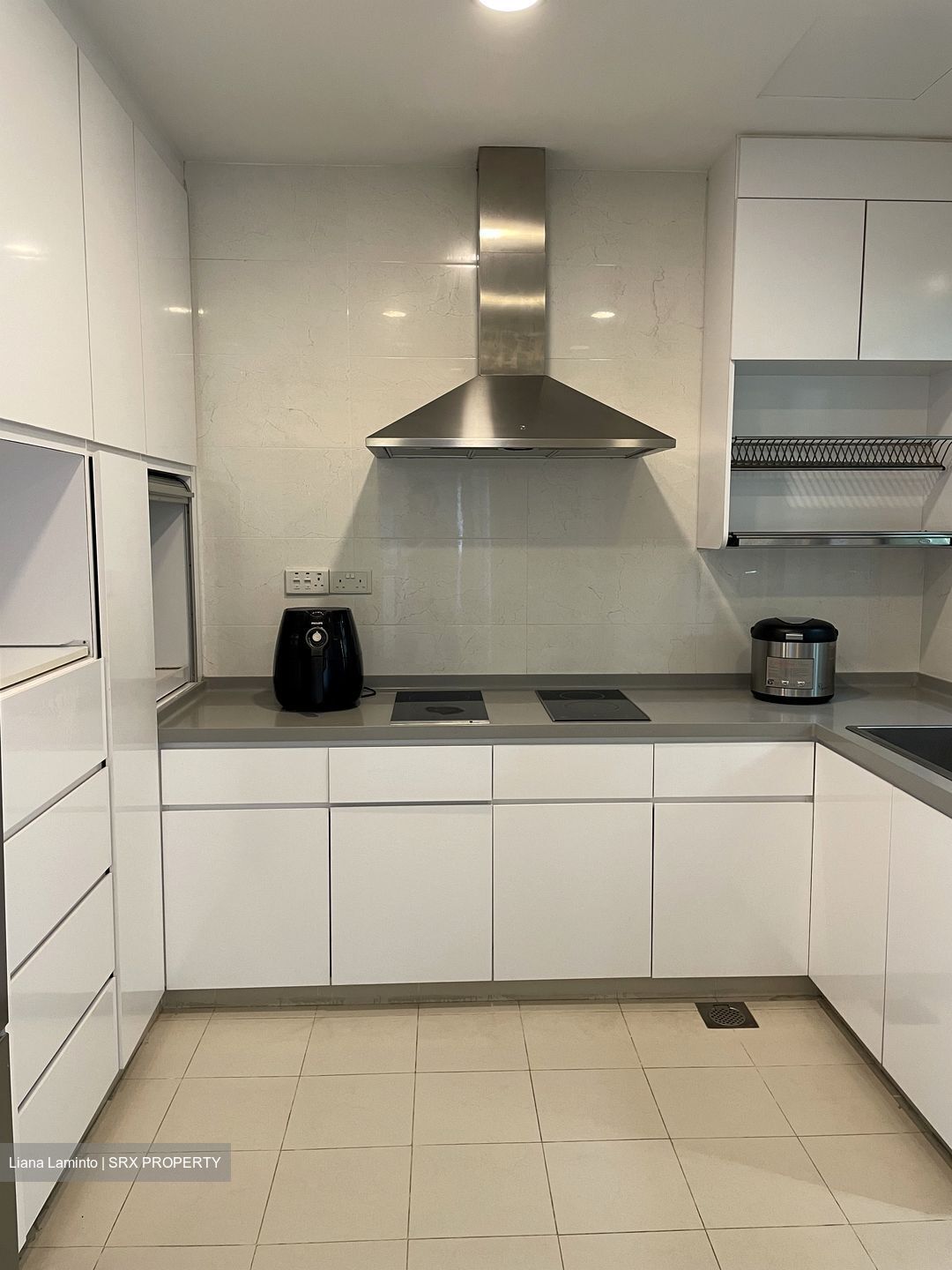 Azalea Park Condominium (D17), Condominium - For Rent photo 4