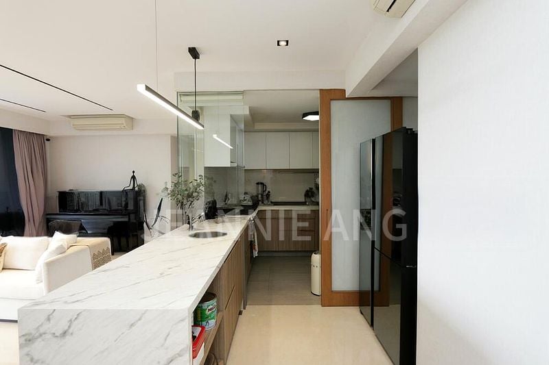 RIVERCOVE RESIDENCES 13