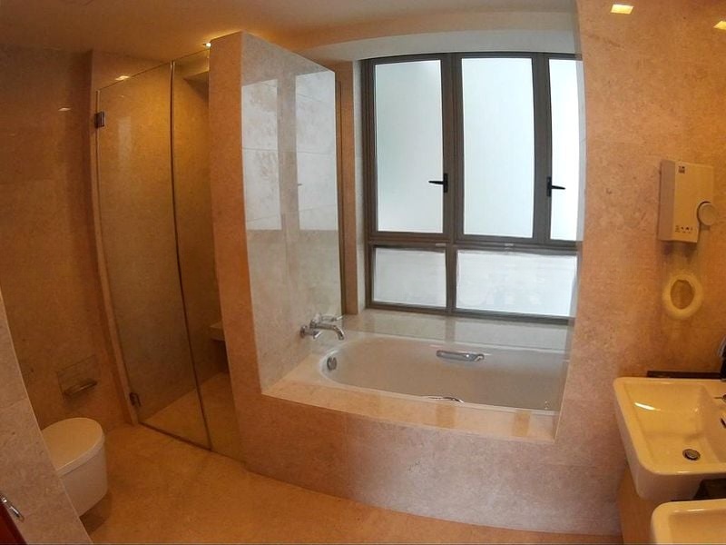 THE BERTH BY THE COVE 10