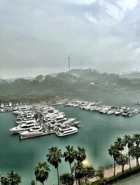 THE OCEANFRONT @ SENTOSA COVE 13