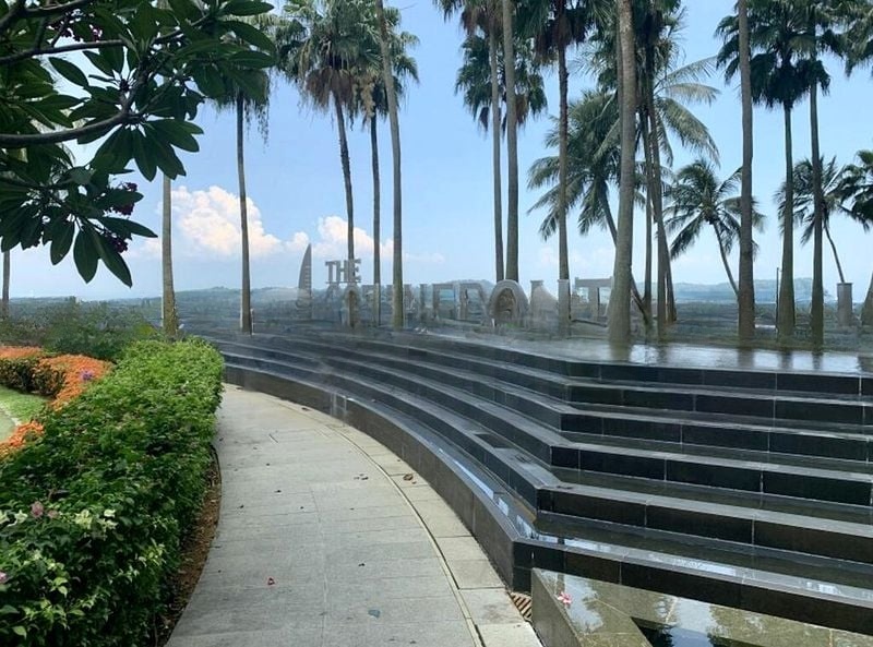 THE OCEANFRONT @ SENTOSA COVE 11