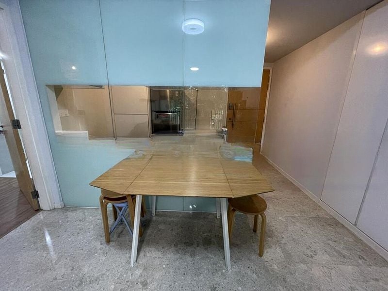 THE LAKEFRONT RESIDENCES 2