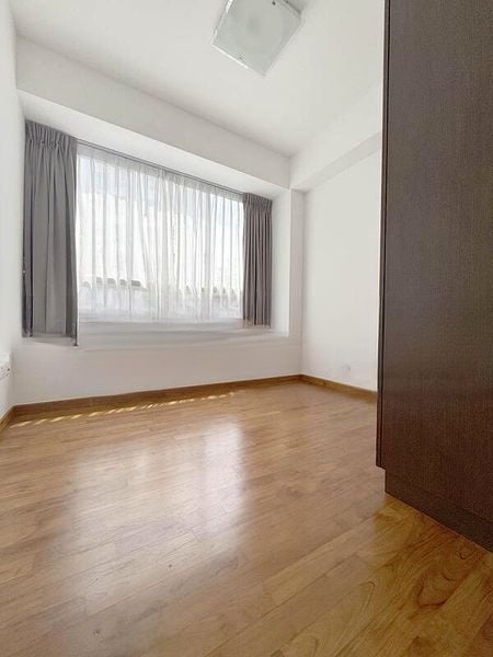 THE PARC CONDOMINIUM 4