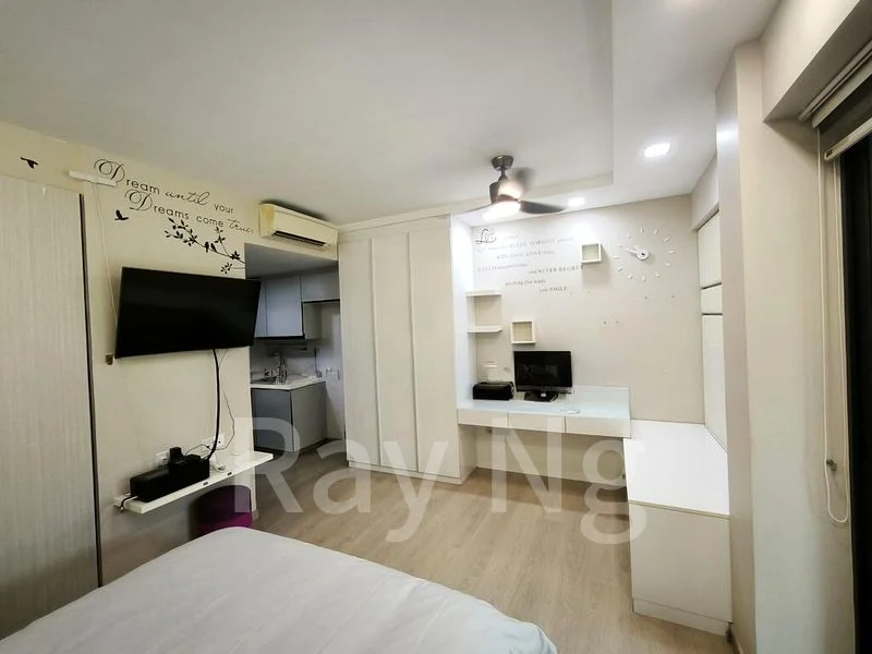 RIVERPARC RESIDENCE 10