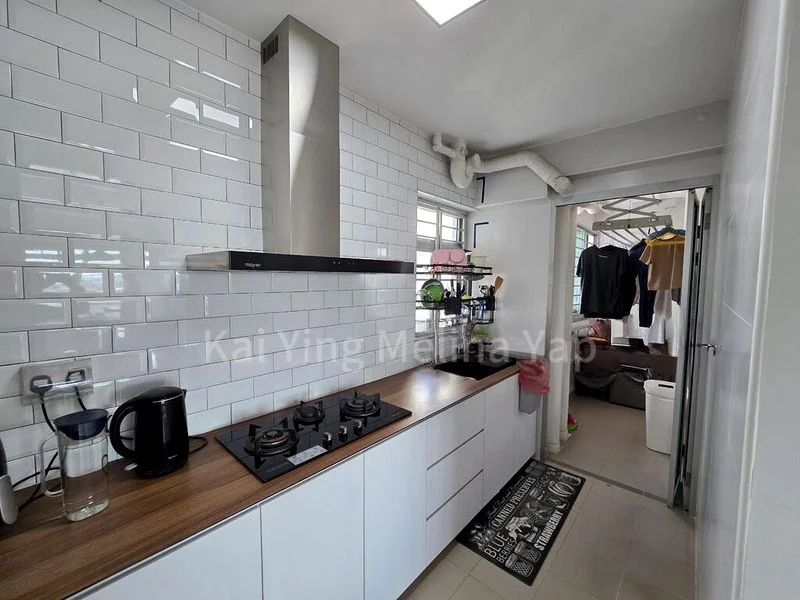 BT BATOK EAST AVE 6 4