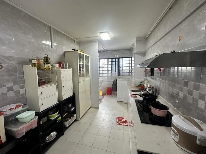 TAMPINES ST 82 5