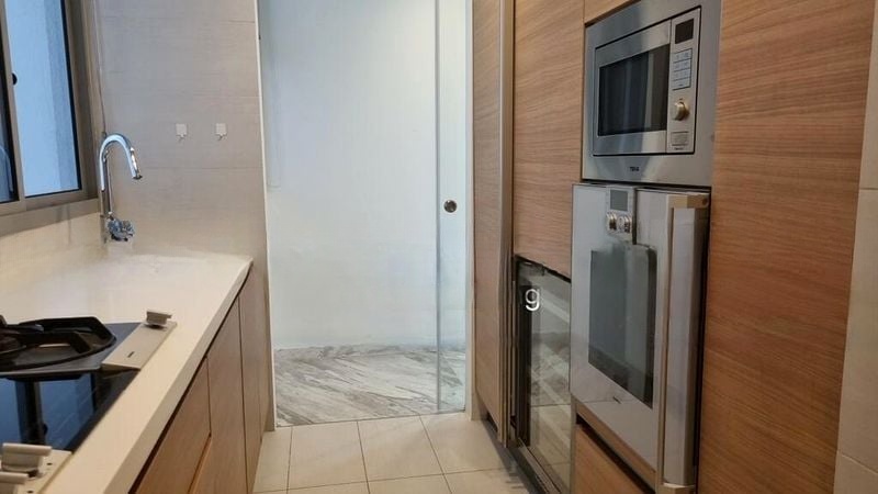 SUITES @ CAIRNHILL 14