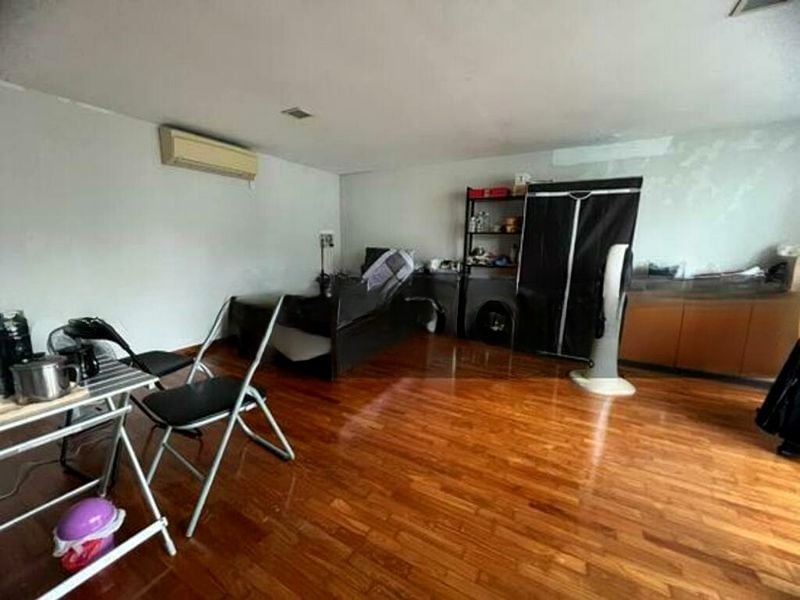 GROSVENOR VIEW 3