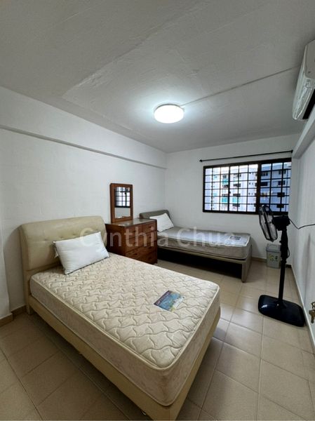 JURONG EAST ST 21 10