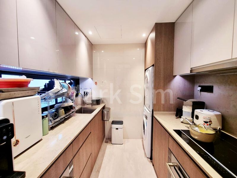 AVENUE SOUTH RESIDENCE 10