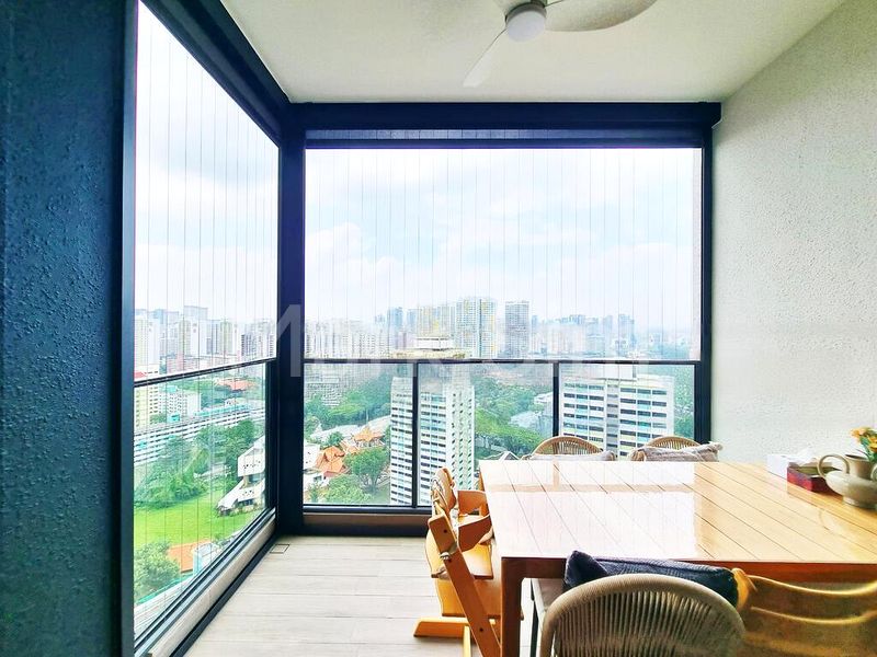 AVENUE SOUTH RESIDENCE 13