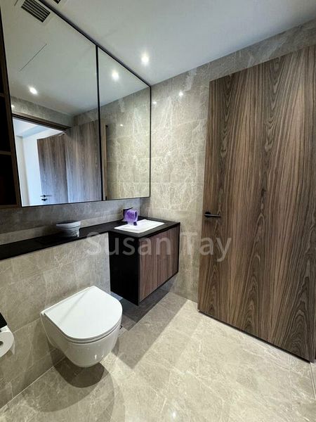 COASTLINE RESIDENCES 11