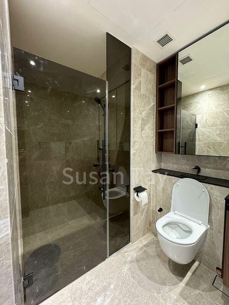 COASTLINE RESIDENCES 12