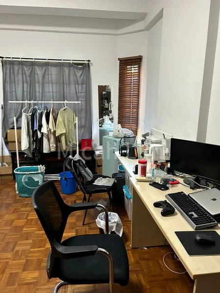 GOLD COAST CONDOMINIUM 5