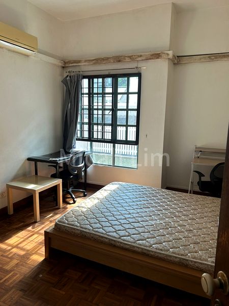 GOLD COAST CONDOMINIUM 9