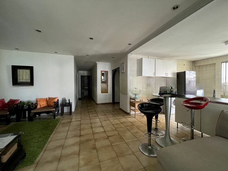 EMERALD APARTMENTS 4