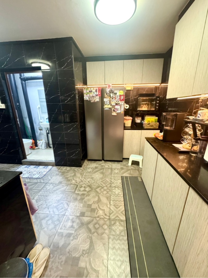 SERANGOON NTH AVE 4 5